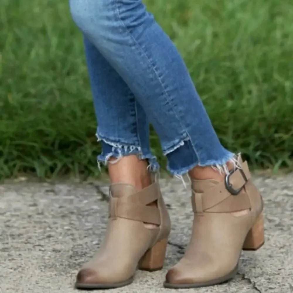 Vionic 'Rory' Women's 6 Taupe Leather Ankle Bootie Buckle Detail Almond Toe
